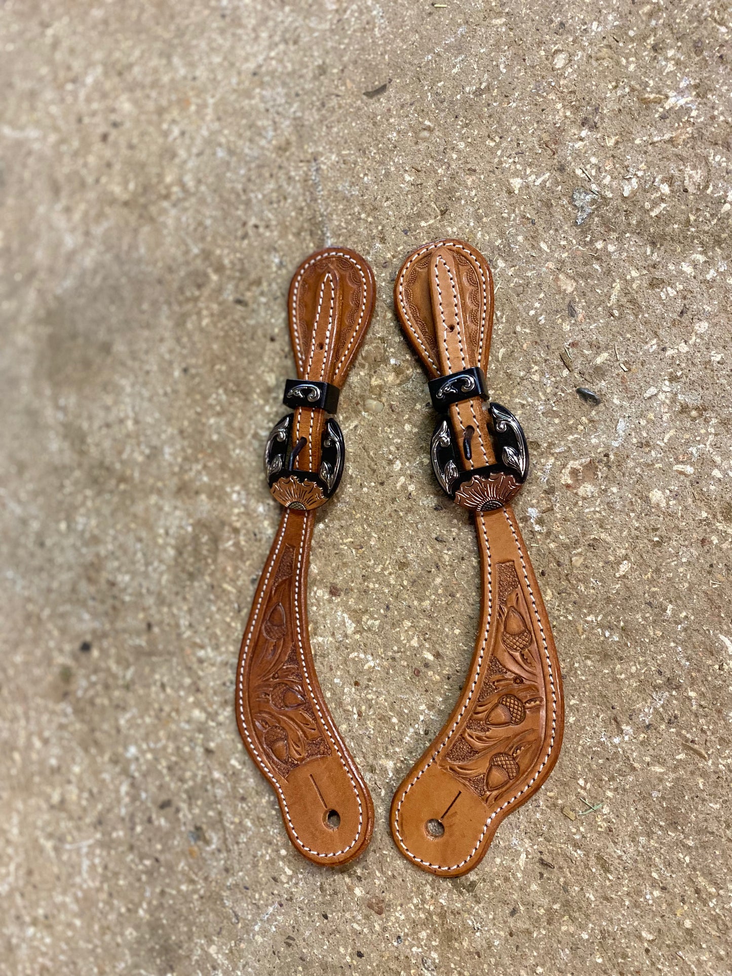 Acorn Spur Straps w/ Flower Buckle