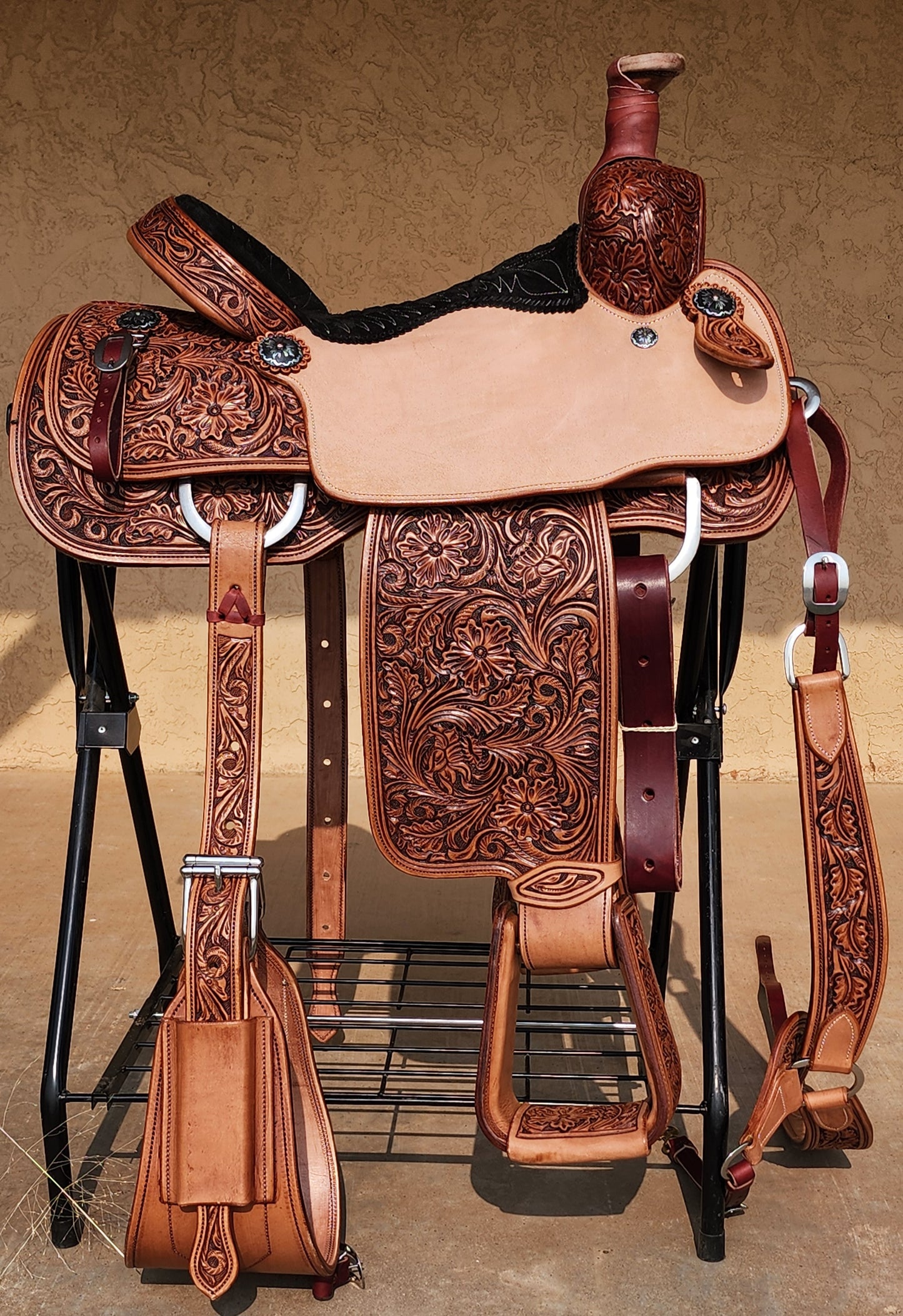 14.25 Smart Horse Custom Saddle