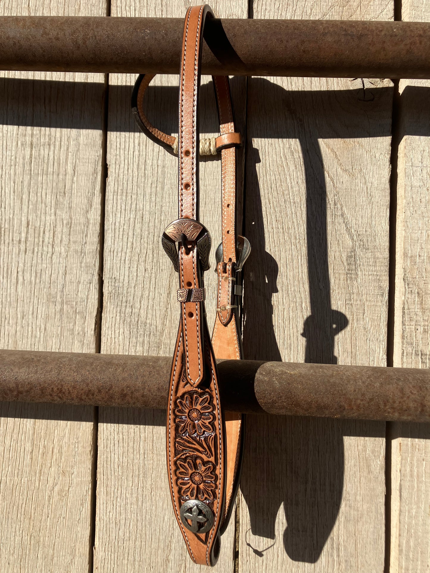 One ear headstall with 2 buckles