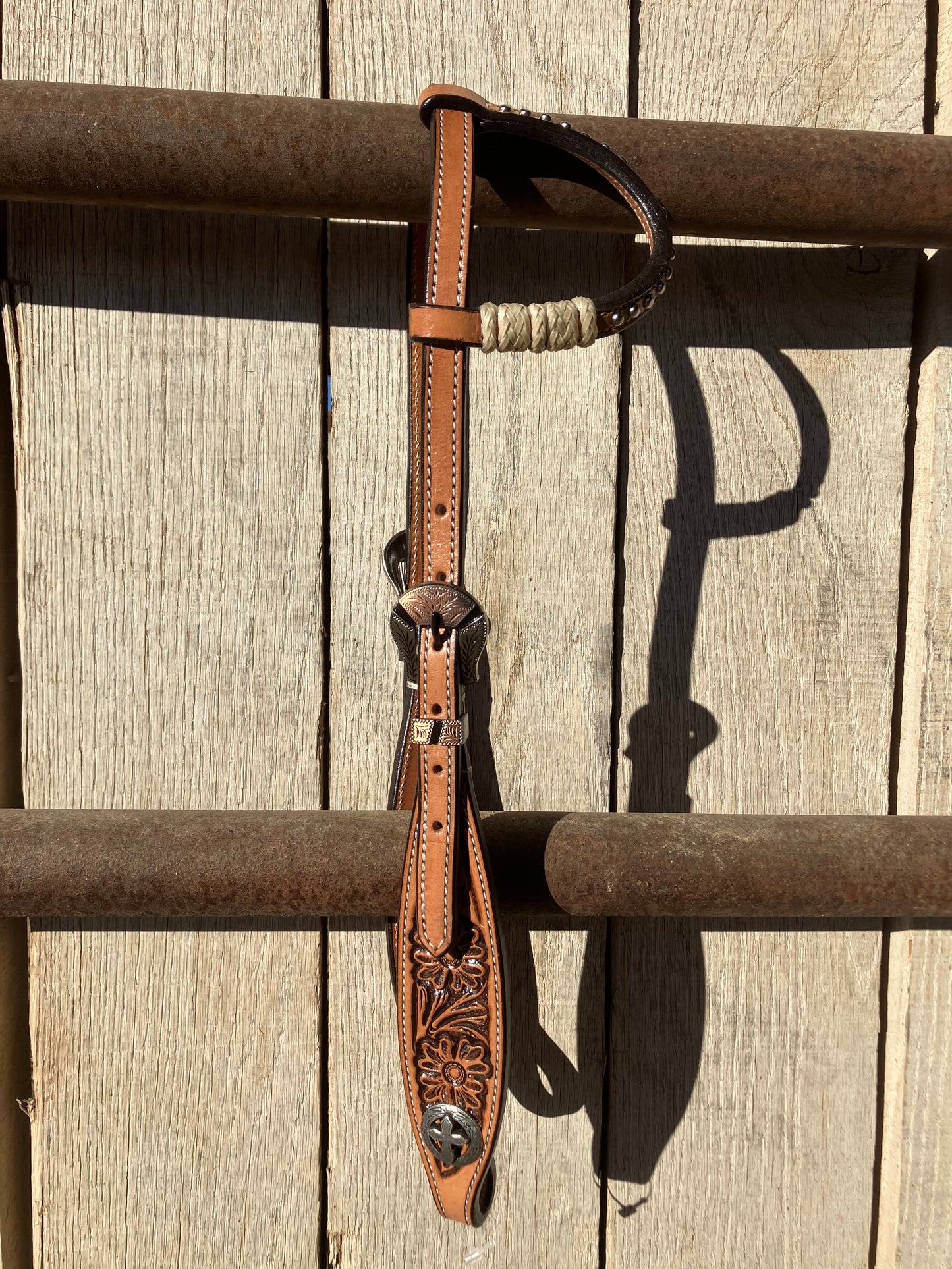 One ear headstall with 2 buckles